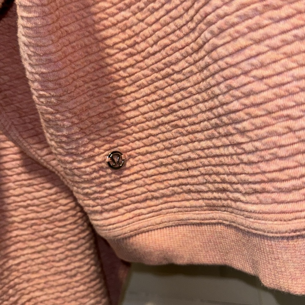 Lululemon Ribbed Turtleneck - Picture 4 of 6